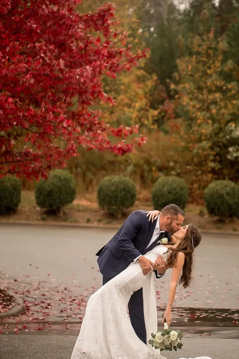 Wedding couple in autumn