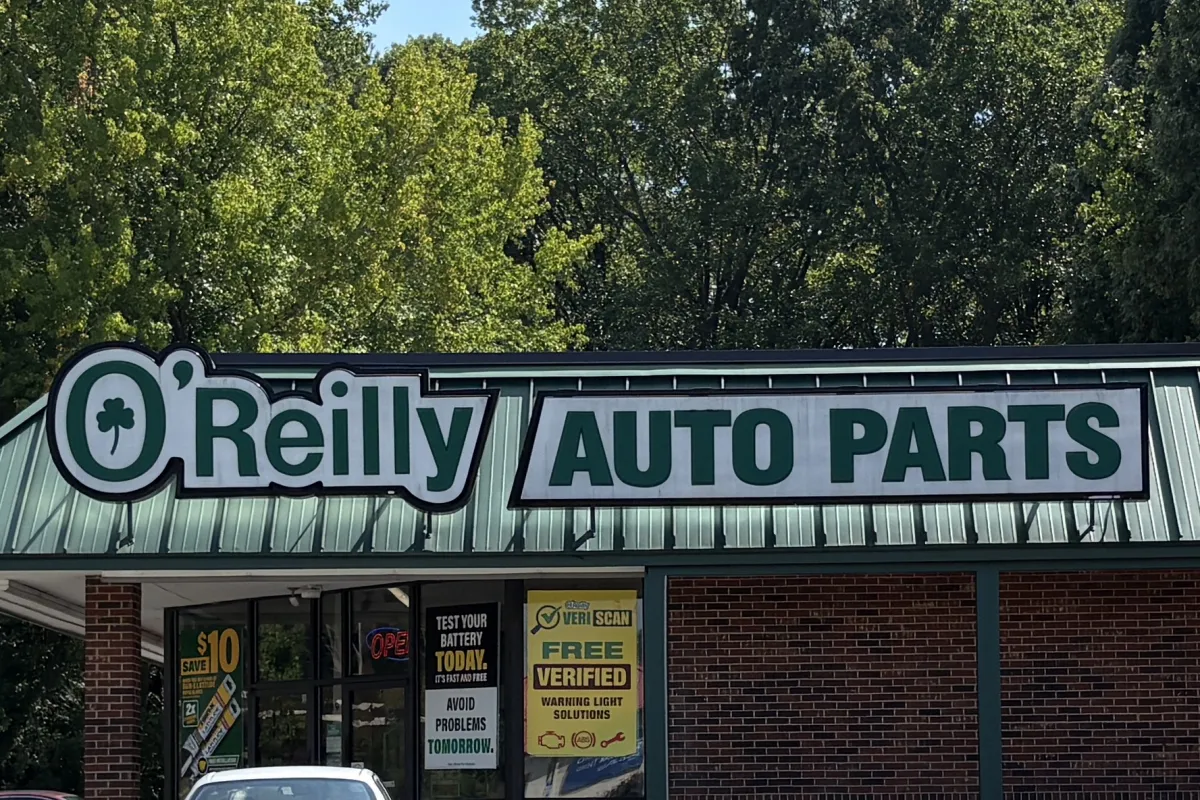 Building exterior of O'Reilly Auto Parts