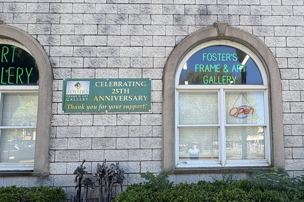 Building exterior of Foster's Frame & Art Gallery