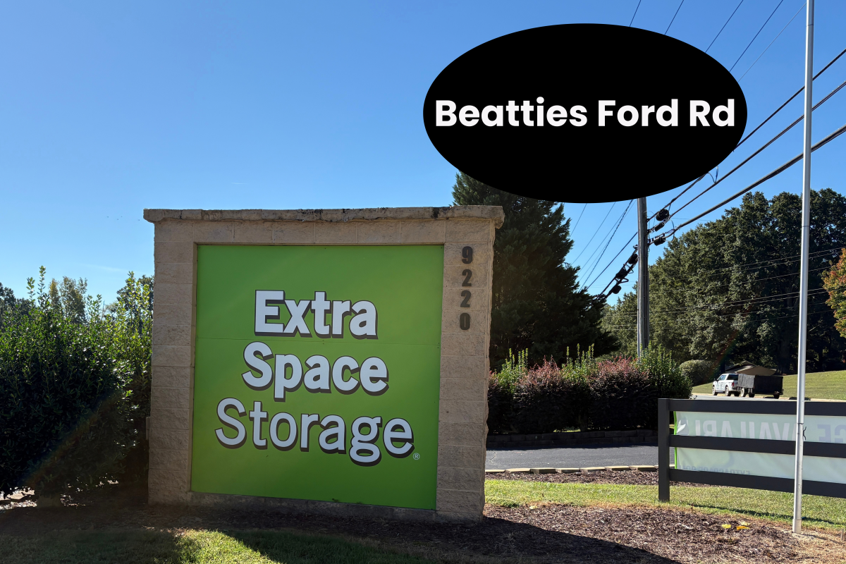Sign for Extra Storage Space on Beatties Ford Rd