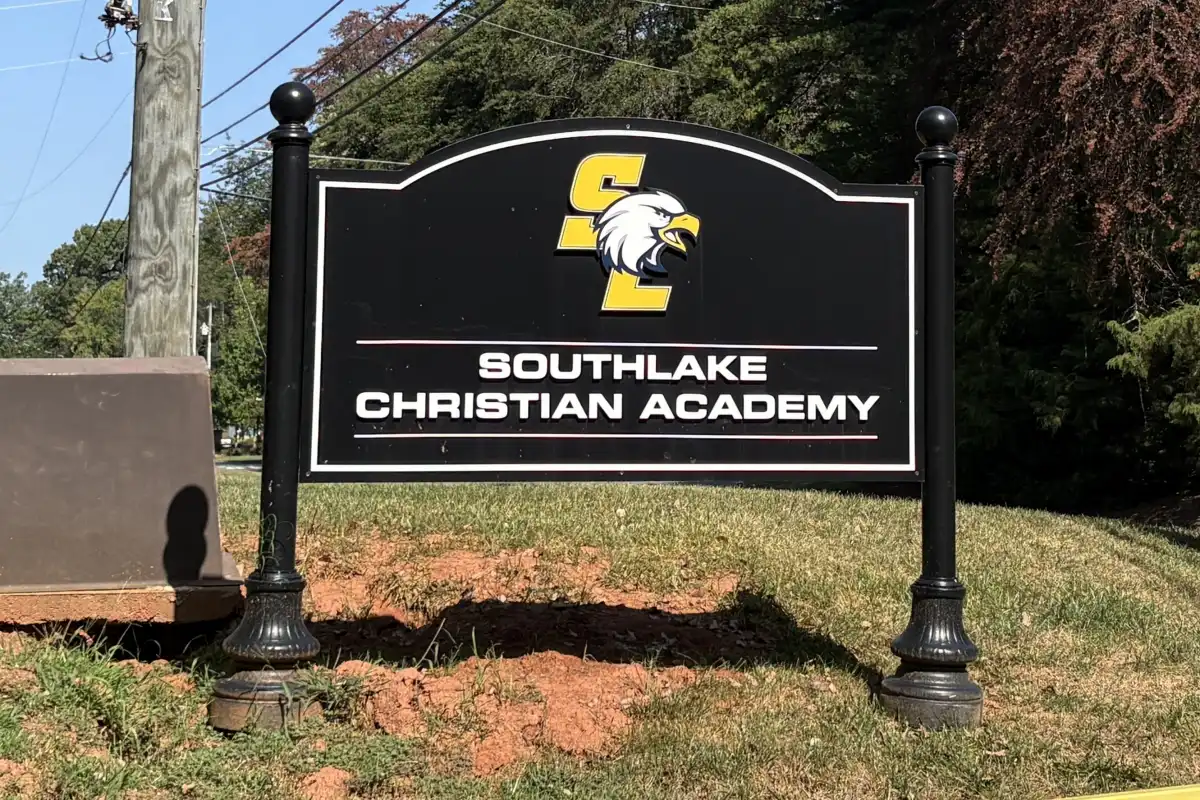 Sign for Southlake Christian Academy