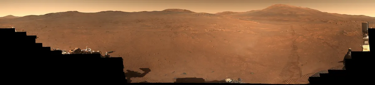 ยานสำรวจ Perseverance ของ NASA บันทึกภาพพาโนรามา 360 องศาของภูมิภาคที่เรียกว่า 'สะพานจระเข้' บนขอบหลุมอุกกาบาตเจซีโร ซึ่งเป็นบริเวณที่มีหินที่เก่าแก่ที่สุดบางส่วนในระบบสุริยะ