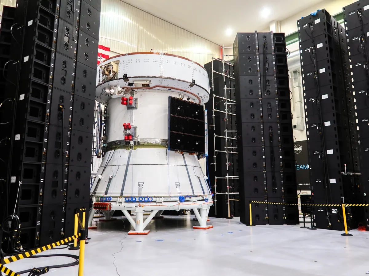 โมดูลบริการ Orion สำหรับภารกิจ Artemis III ก่อนการทดสอบอะคูสติก