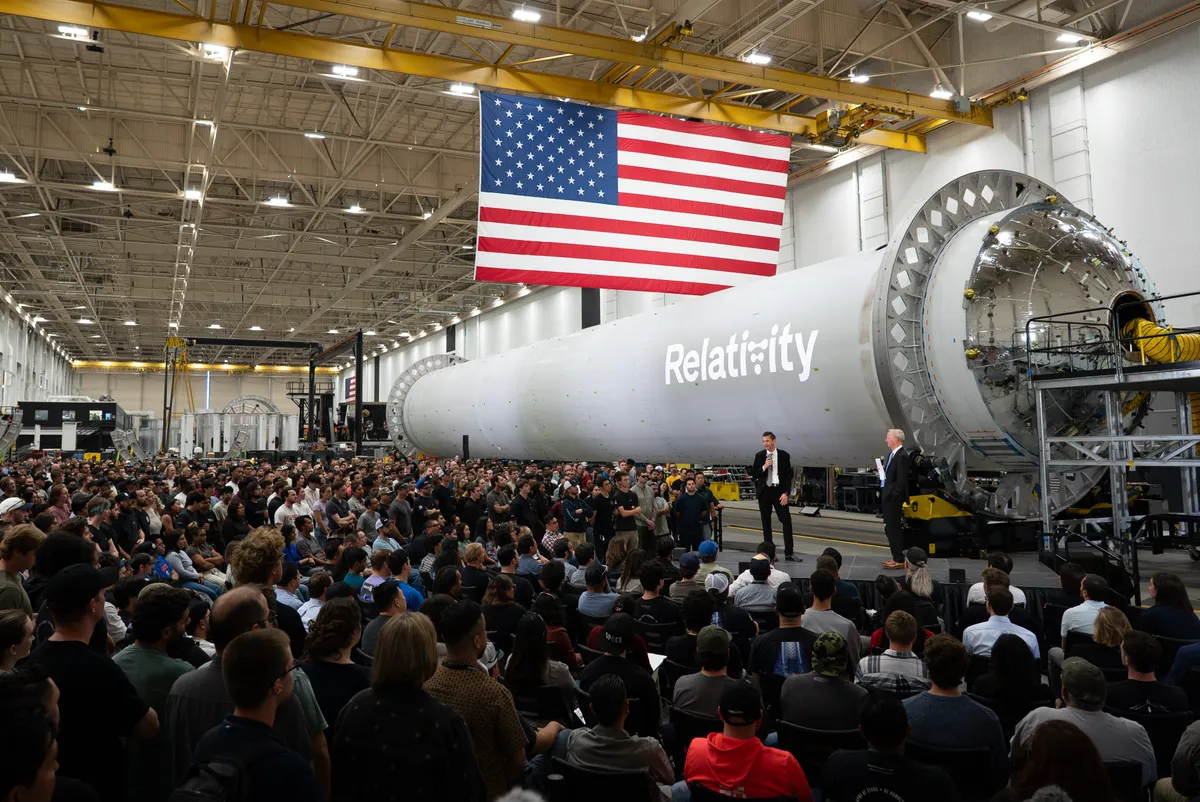 NASA ประกาศความร่วมมือครั้งสำคัญกับบริษัท Relativity Space ในโครงการสำรวจดาวอังคาร โดยจะส่งชุดอุปกรณ์ Aeolus ไปศึกษาสภาพบรรยากาศและลมในปี 2028 เพื่อเก็บข้อมูลสำคัญสำหรับการลงจอดของมนุษย์ในอนาคต ชี้เป็นโมเดลใหม่ที่ช่วยลดระยะเวลาและงบประมาณในการสำรวจอวกาศ