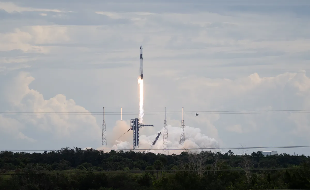 รายงานล่าสุดระบุว่าภารกิจ Crew-13 ประสบความสำเร็จในการปล่อยจรวด Falcon 9 พานักบินอวกาศ 4 นายมุ่งหน้าสู่สถานีอวกาศนานาชาติเพื่อปฏิบัติภารกิจทางวิทยาศาสตร์ในอวกาศ คาดเข้าเชื่อมต่อกับสถานีช่วงค่ำวันนี้