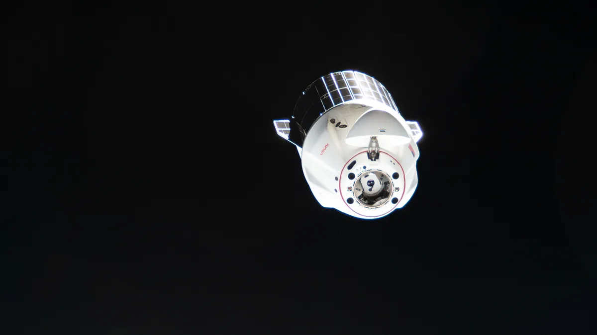 NASA และ SpaceX เตรียมส่งภารกิจส่งเสบียงครั้งที่ 35 สู่สถานีอวกาศนานาชาติในวันที่ 13 ตุลาคมนี้ พร้อมงานวิจัยล้ำสมัย ทั้งการสร้างเรตินาเทียมและแบบจำลองเนื้อเยื่อหัวใจ 3 มิติ เพื่อประโยชน์ทางการแพทย์บนโลกและความก้าวหน้าในการสำรวจอวกาศในอนาคต