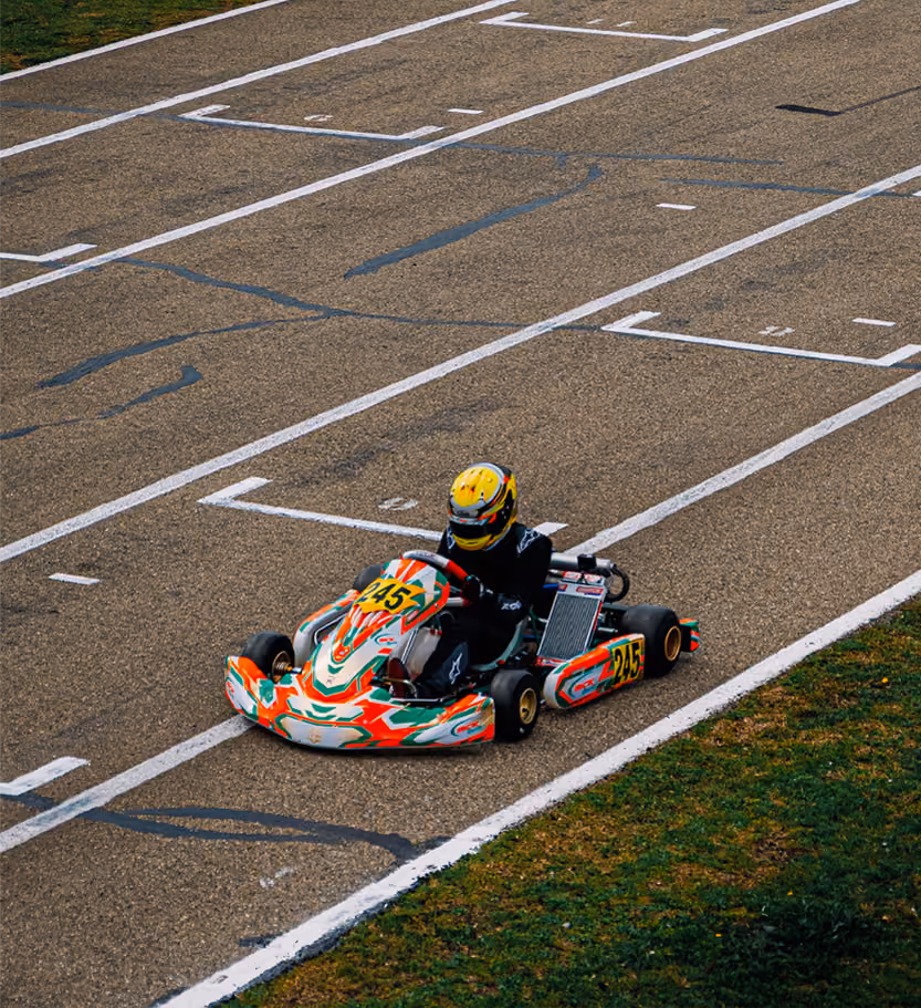 MCK Racing kart on the start grid in Zuera