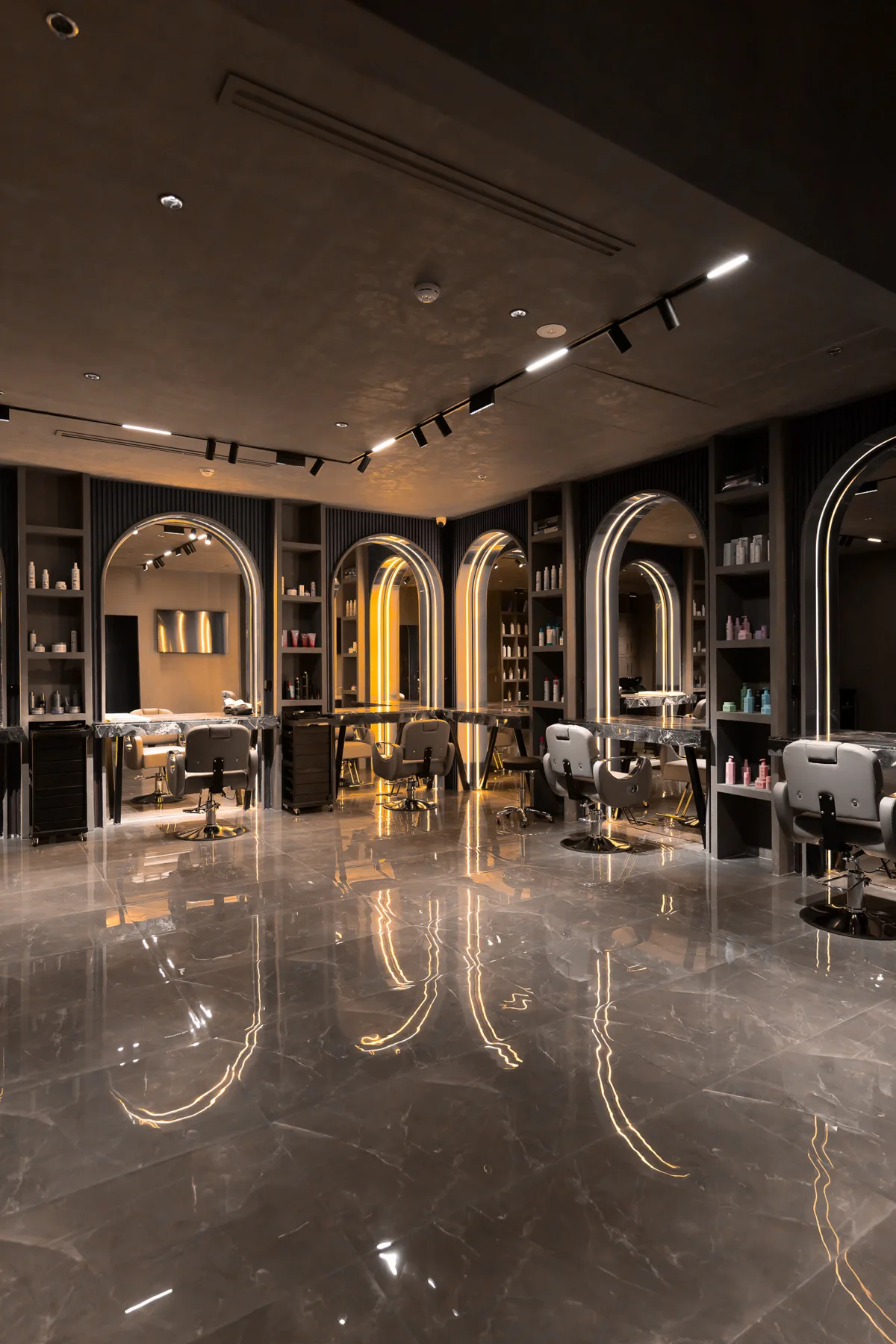 March14 Hair Studio in Dubai, a L’Oréal Professionnel and Kérastase hair studio with arched mirrors