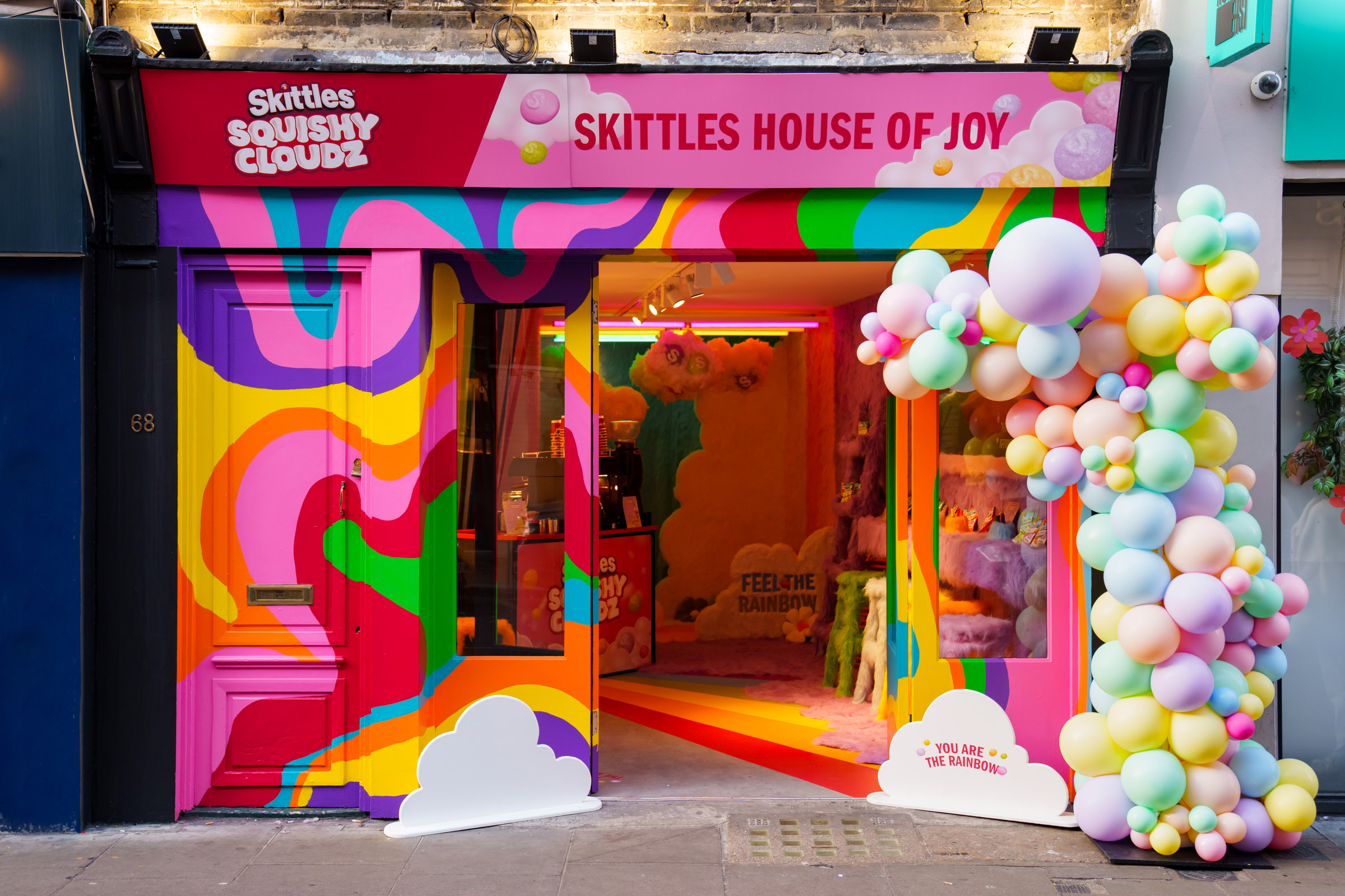 Environmental branding and installations for skittles pop-up