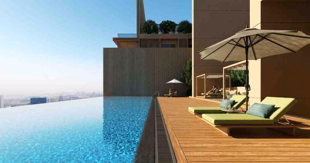 poulomi-florique-swimming-pool