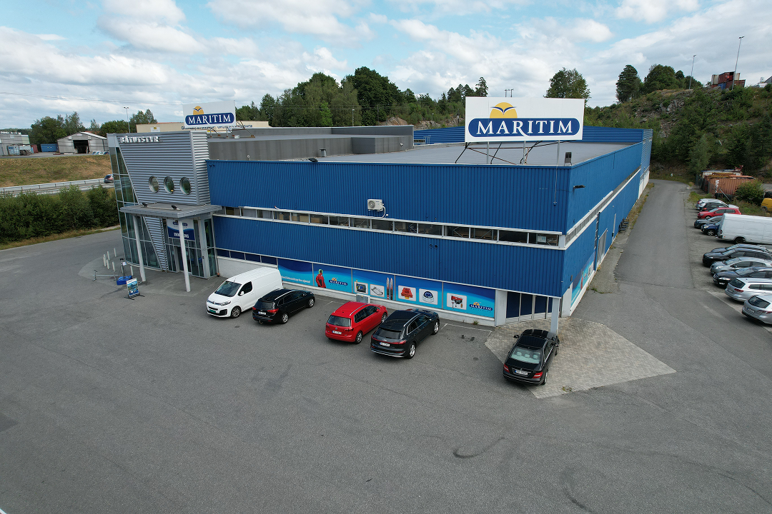 Eksteriørbilde på en av Maritim Båtutstyrs ni utsalgssteder