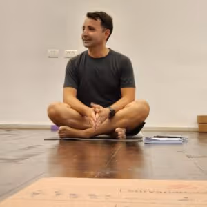 ליאור חליפה