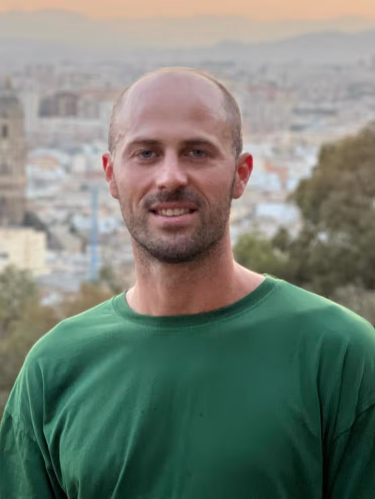 דניאל לנדאו