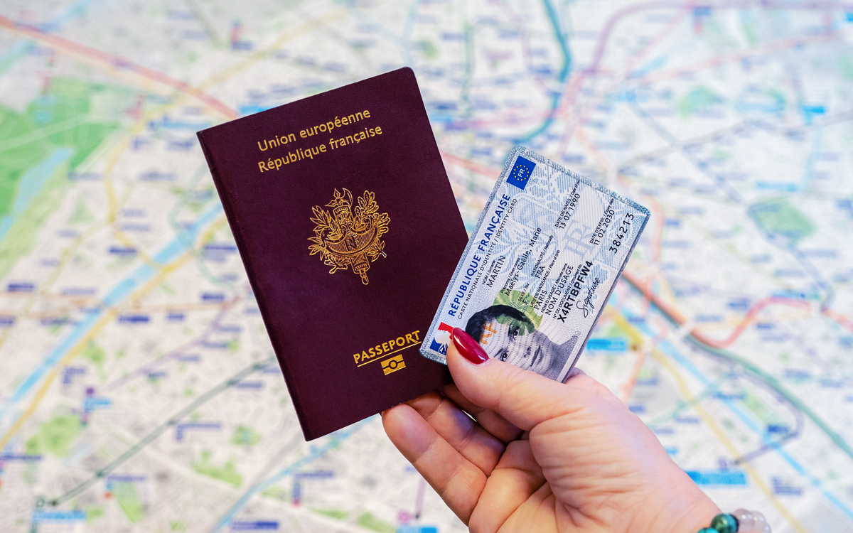 vérifier carte d'identité en ligne