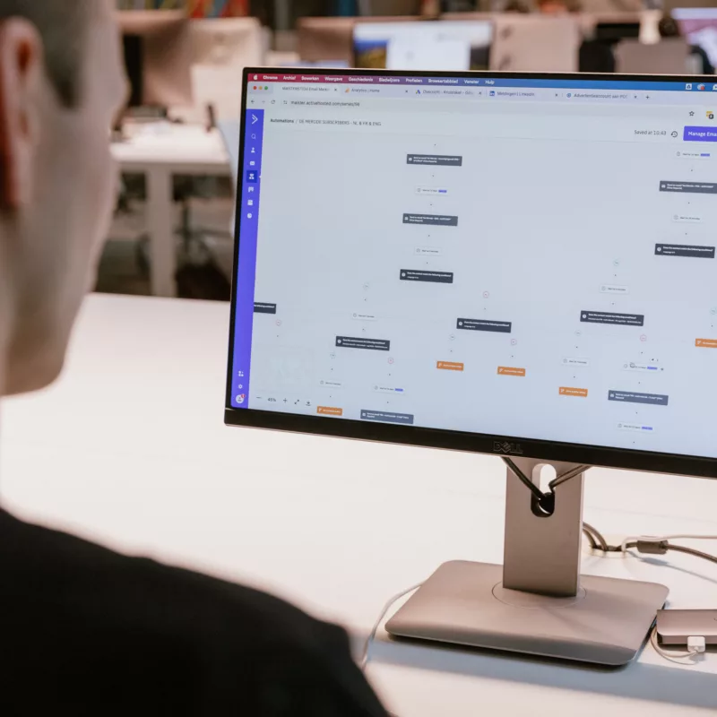 Server-side tracking: wat het is en wat het je oplevert | Kruisraket TAGGRS-partner