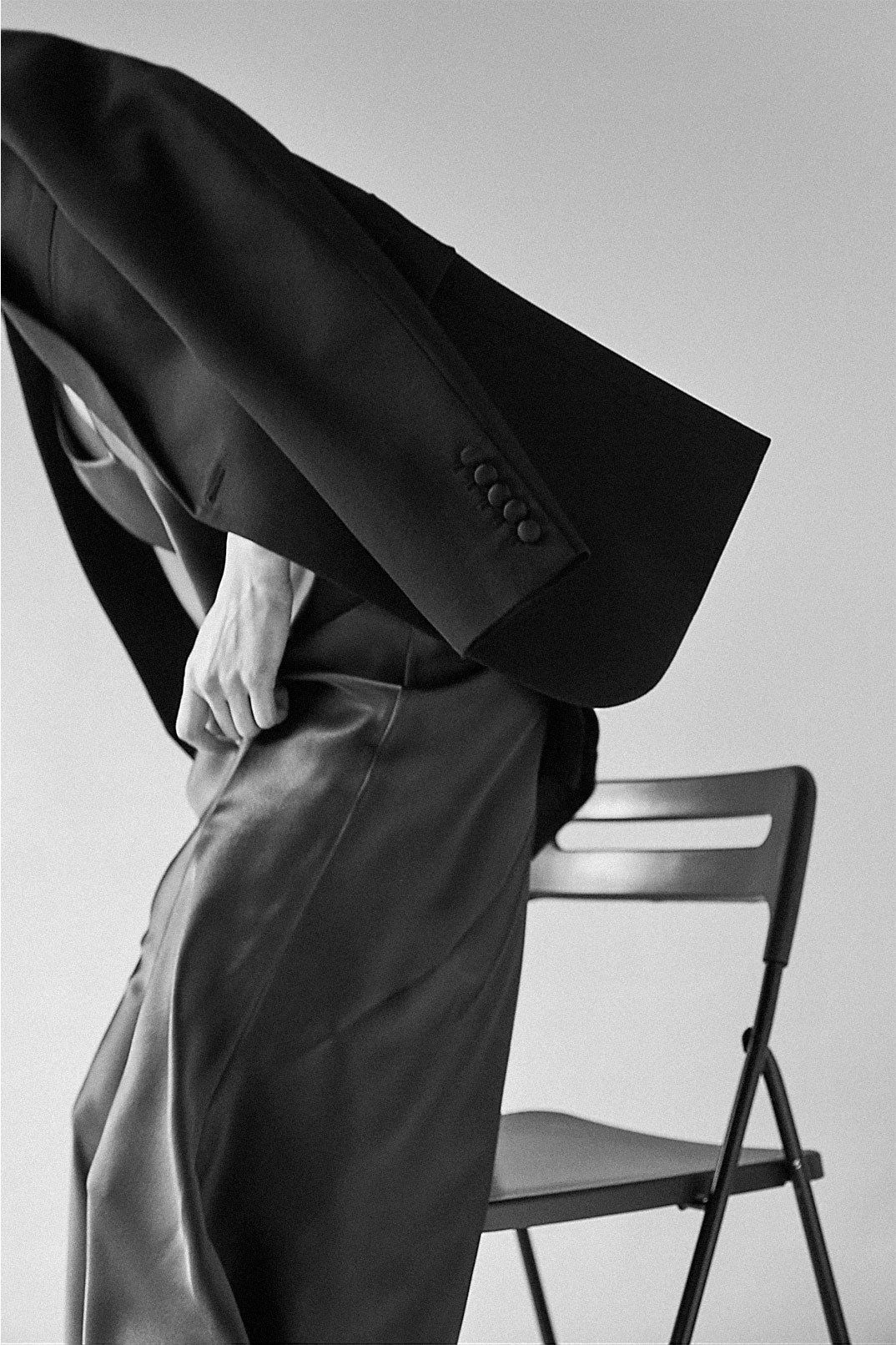 Editorial Bild als visuelle Metapher für die Entwicklung einer klaren Brand Voice und Markenidentität im Studio Unbothered.