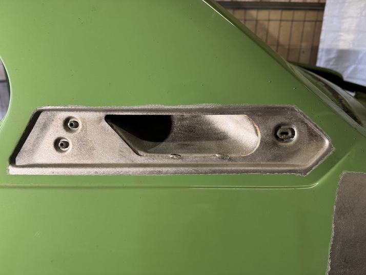 image of air conditioning repair (for an automotive service)