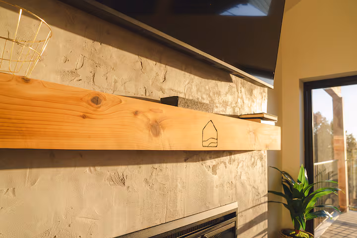 the lookout ten10 creative brand logo design vancation rental air bnb vrbo