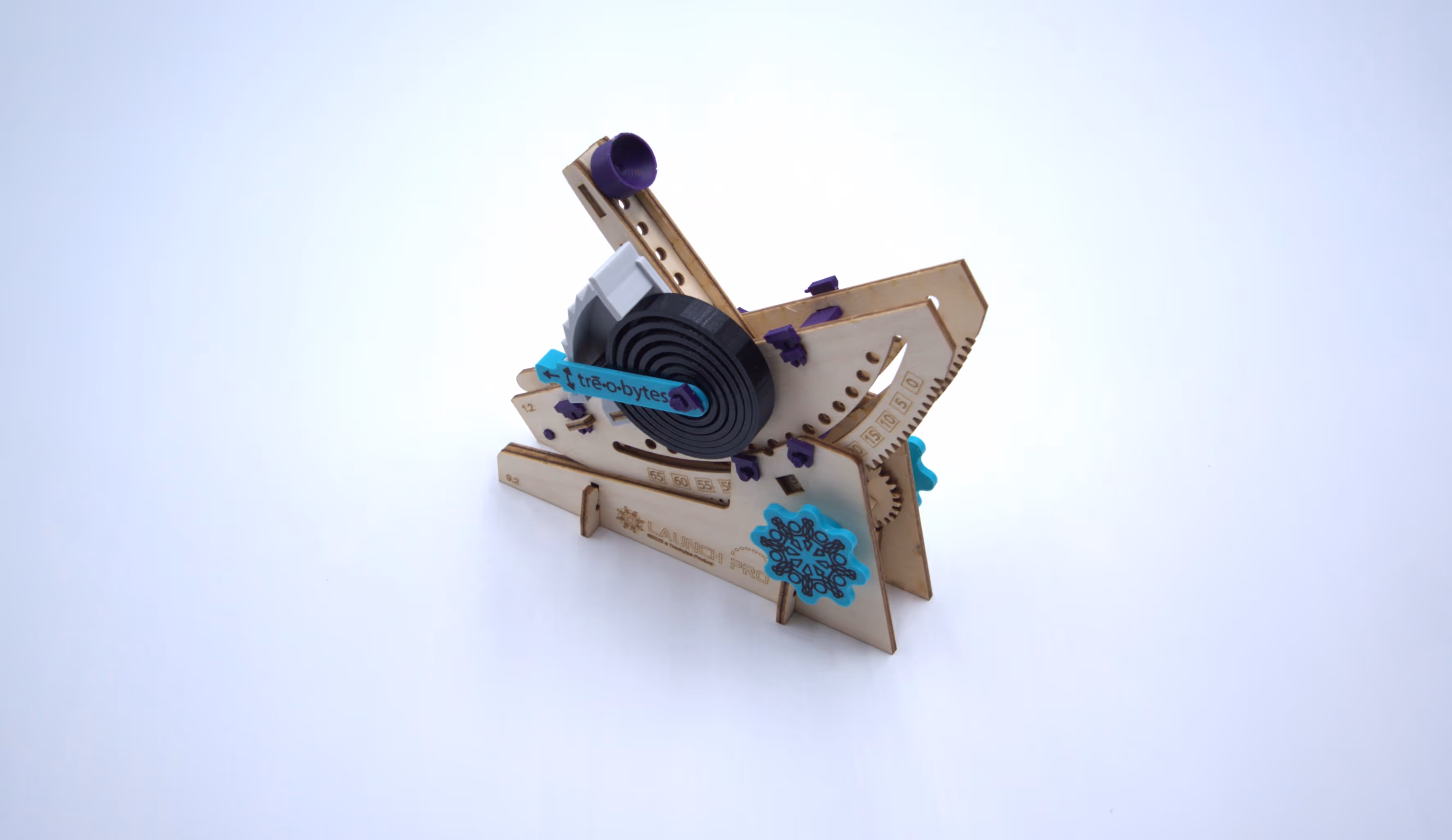 Wooden mechanical angle measuring device with gears and blue control knobs on a white background.