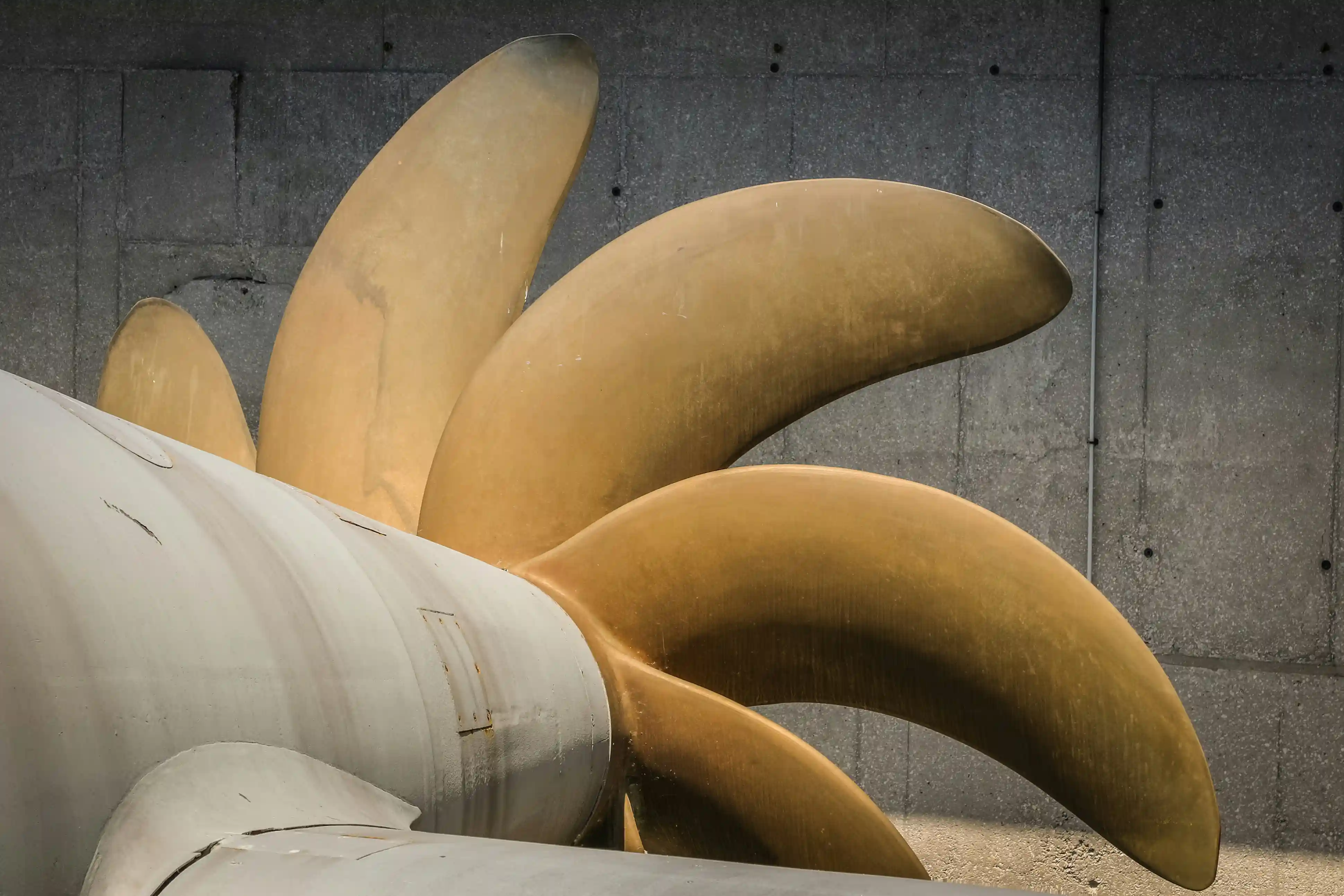 Adroven-about-three-banner-image