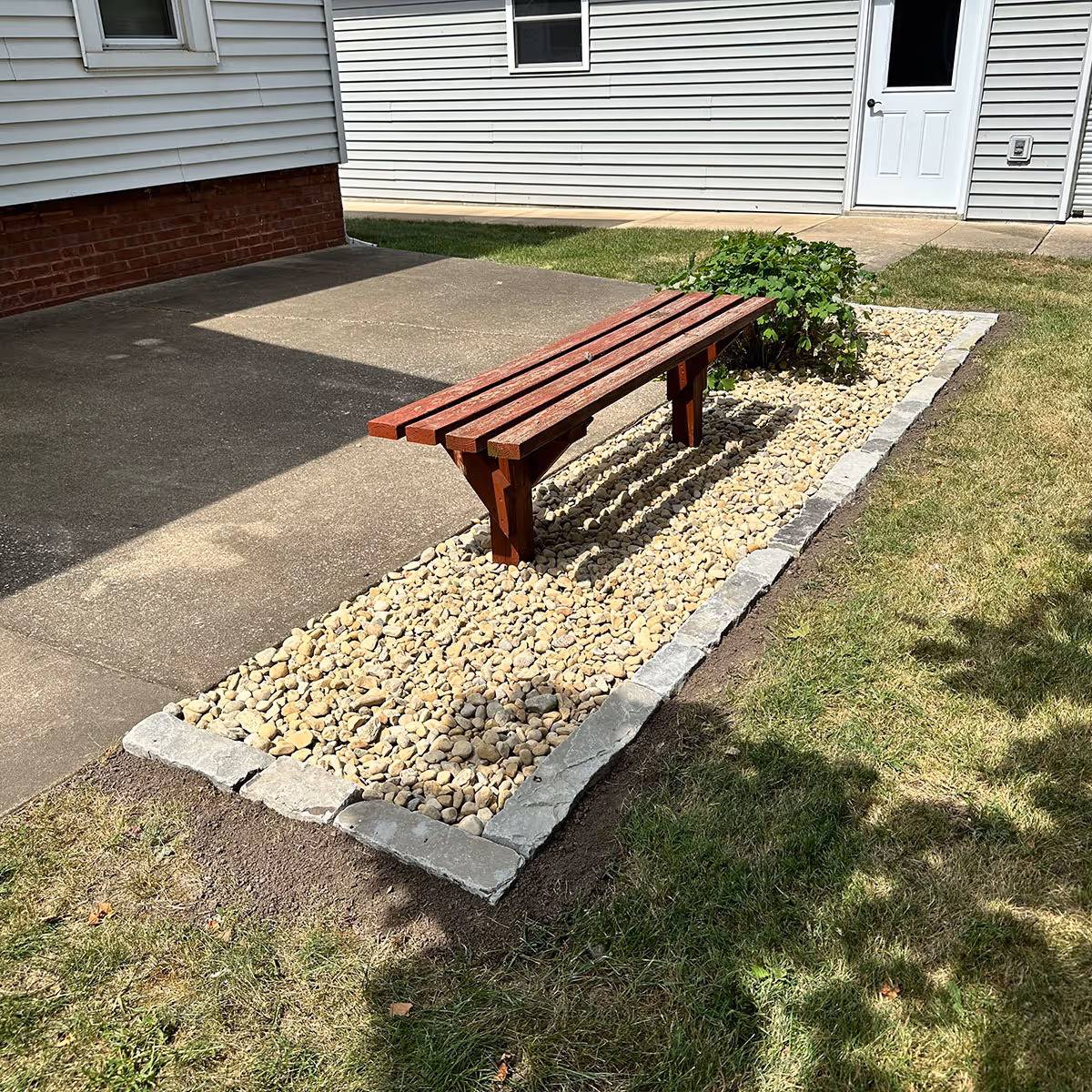 premium lawn mowing and landscaping services by Midwest Lawns LLC Bushnell, IL