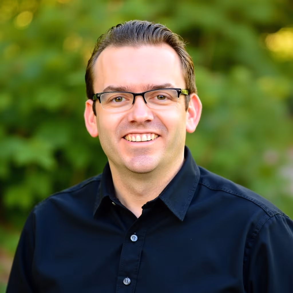 Profile picture of Mat Nelson, your Google Ads freelancer for hire.