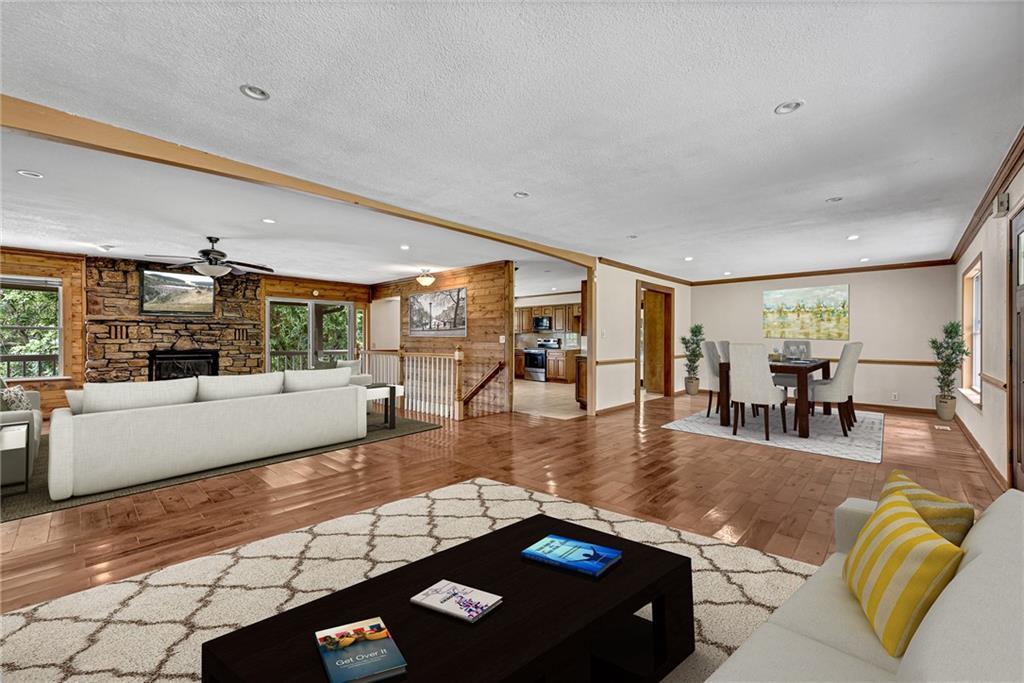 18772 Davis Road Beaver Lake