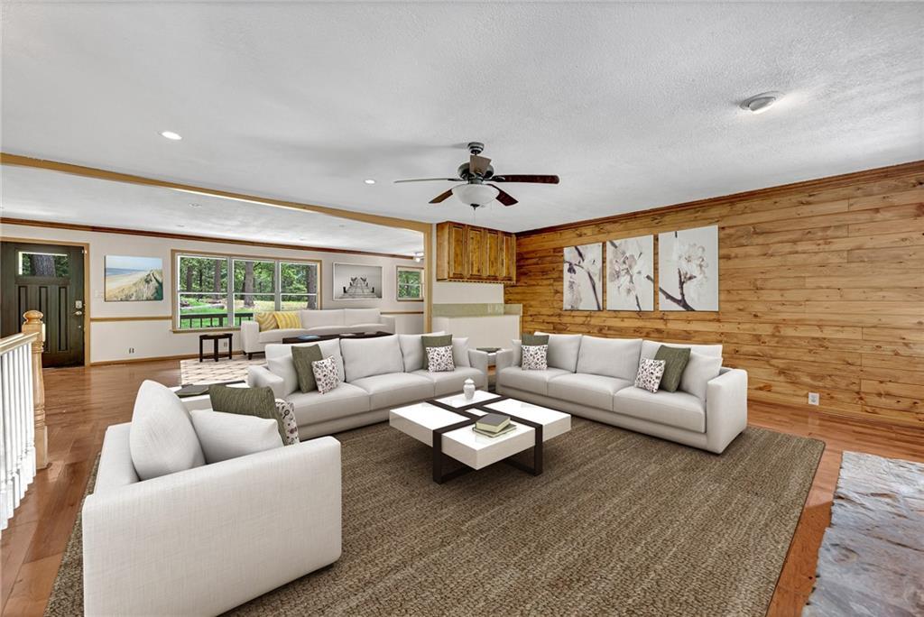 18772 Davis Road Beaver Lake