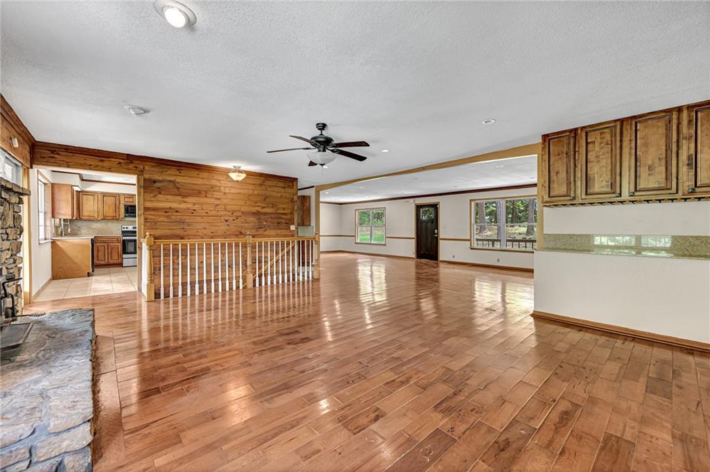 18772 Davis Road Beaver Lake