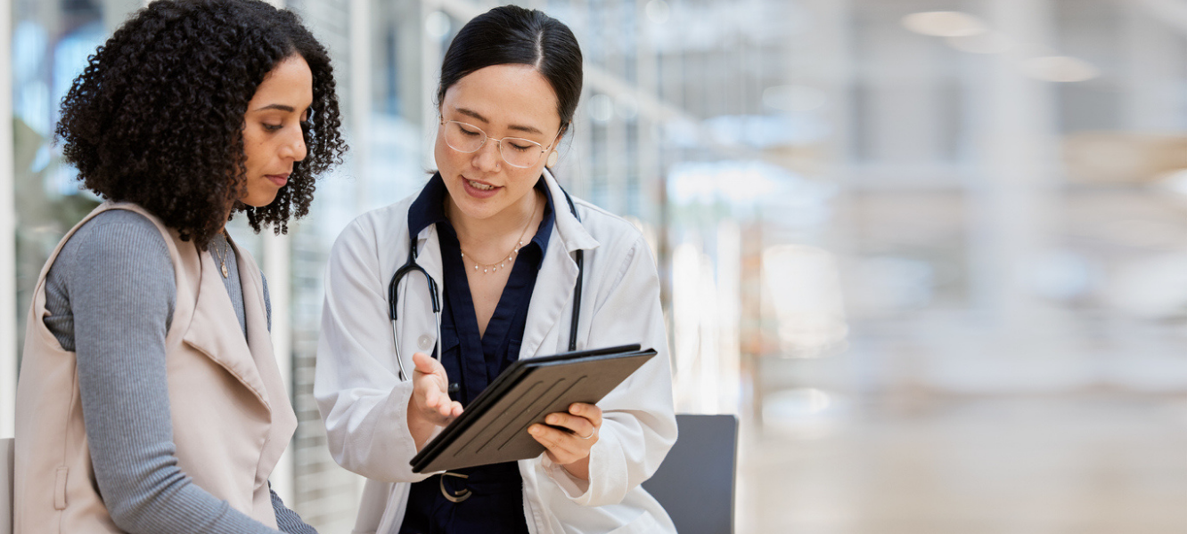 Researchers found that a personal or family history of cancer was associated with a higher prevalence of lung cancer diagnosis after analyzing 12 years of health records for 2.8 million women.