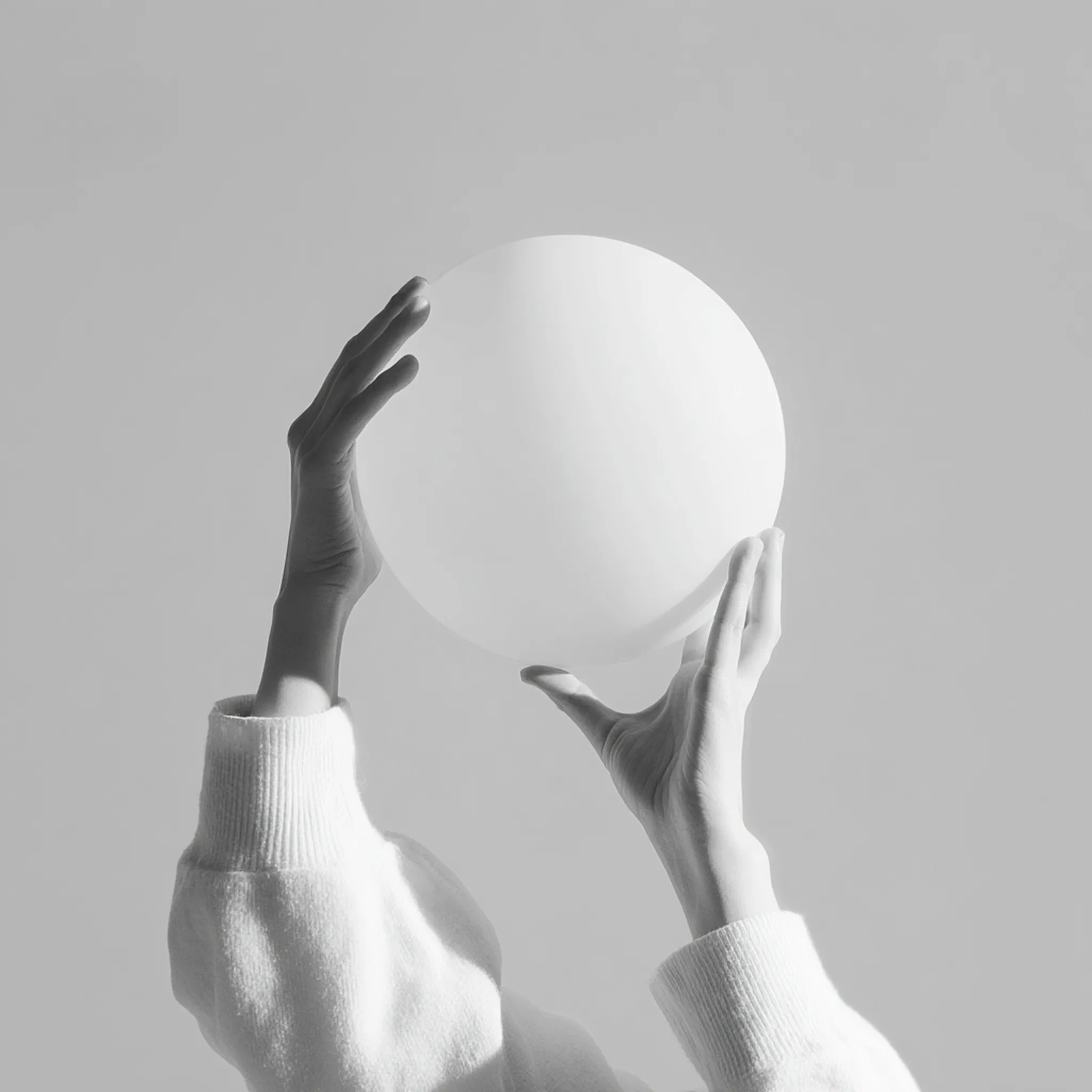 HAND IMAGE