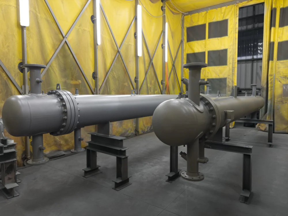 photo de deux équipements industriels