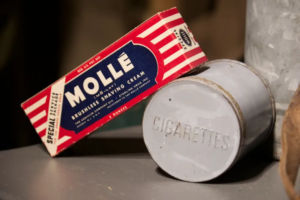 exemple de photo pour un musée paquet de papier à cigarette