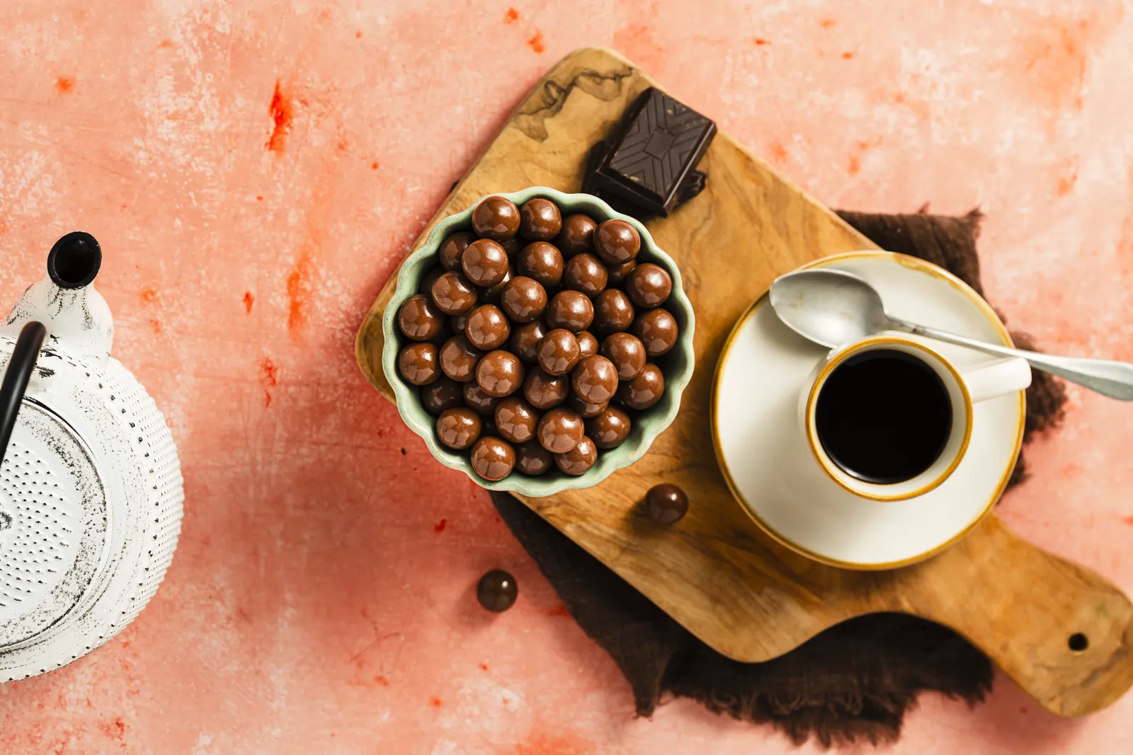 Perles croustillantes enrobées de chocolat au lait