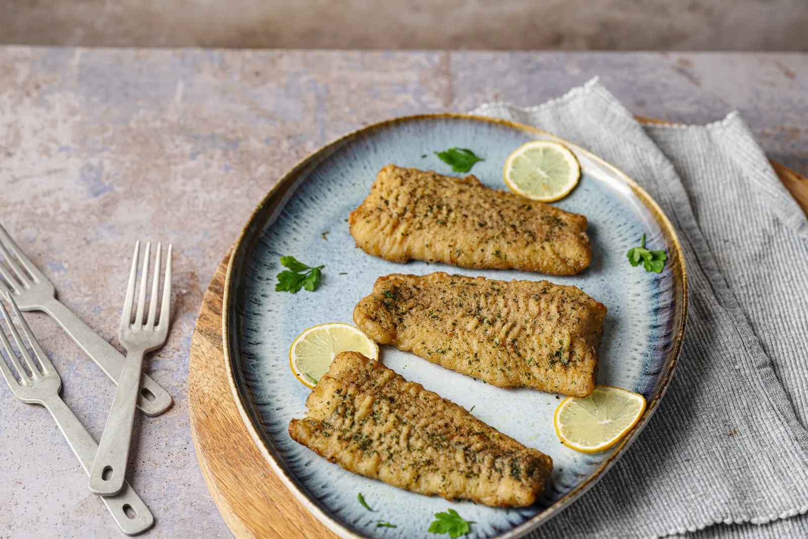 Filets de colin d'Alaska meunière, préfrits