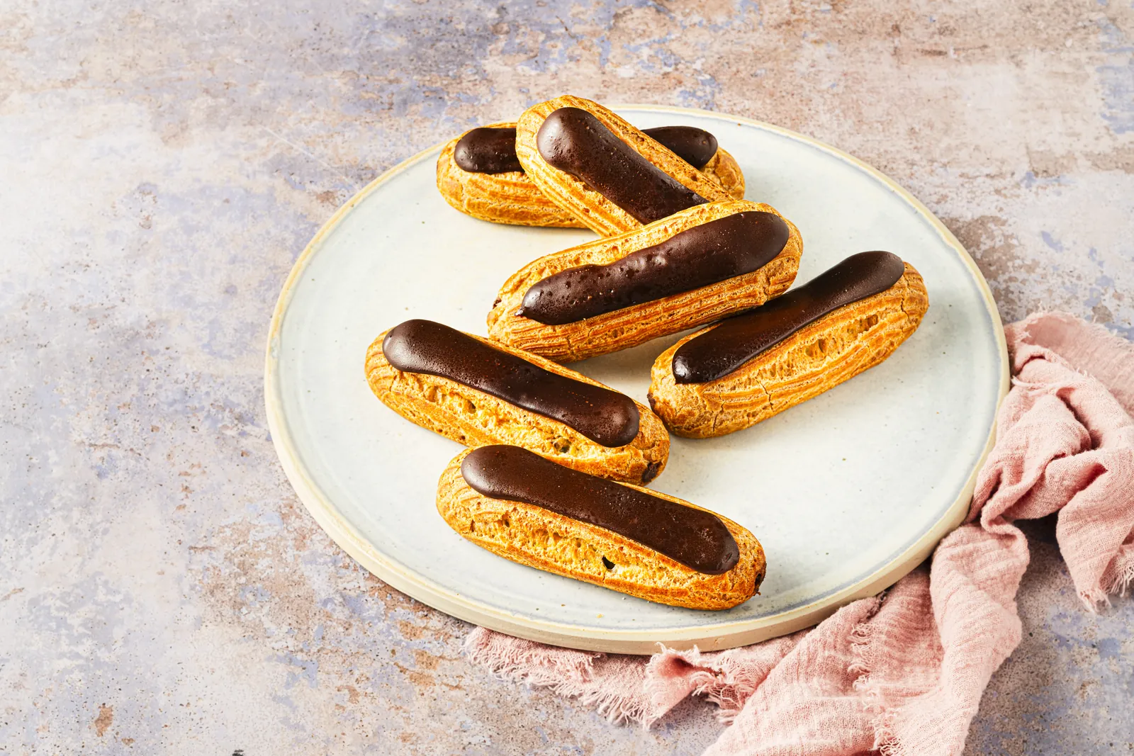 Éclairs au chocolat