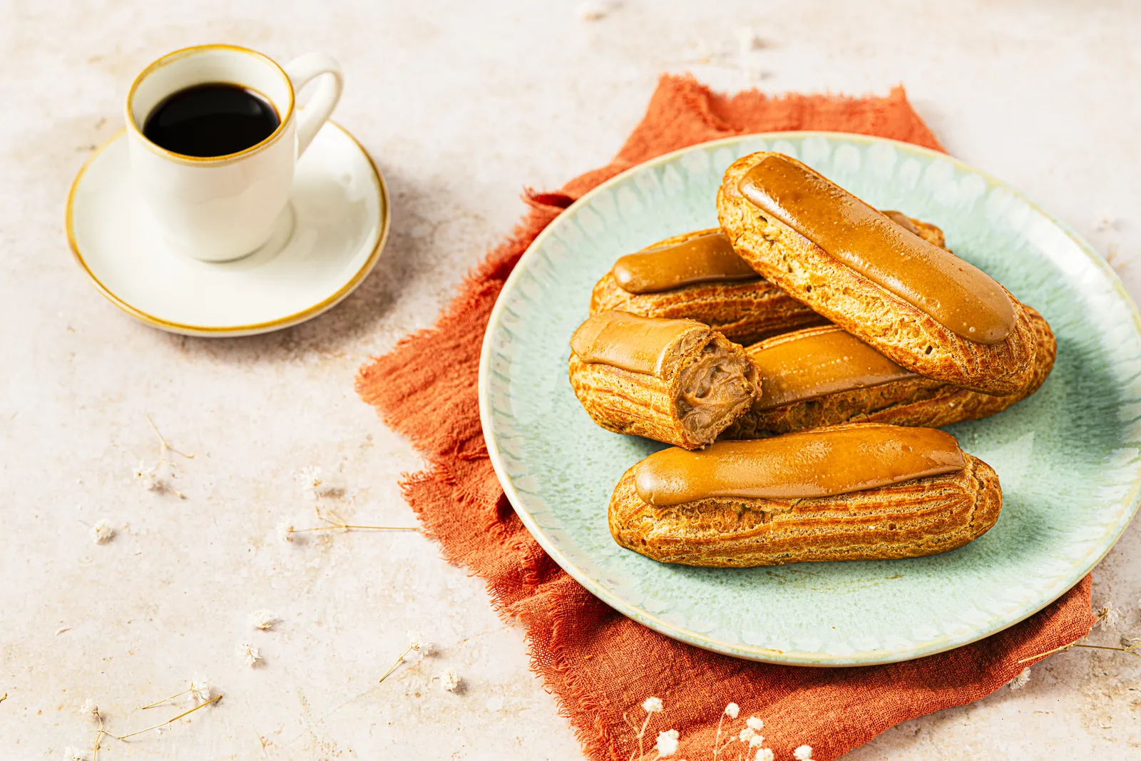 Éclairs au café