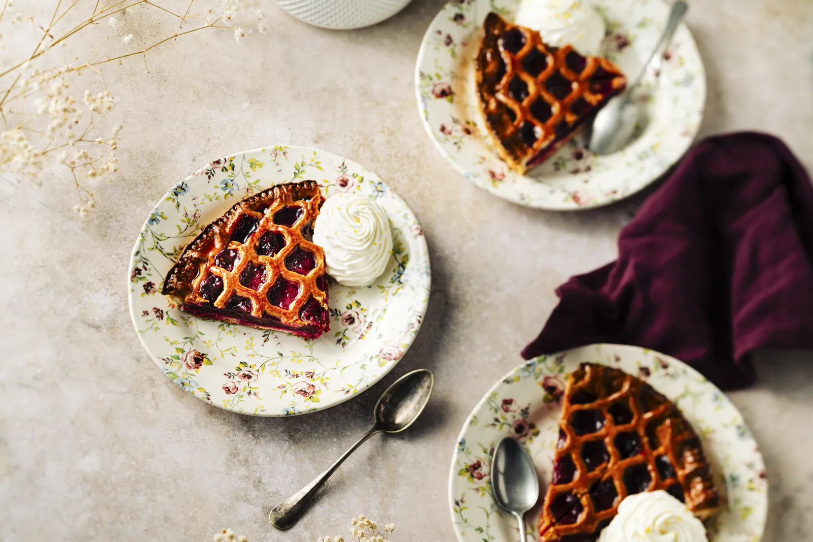 Tarte grillée aux cerises
