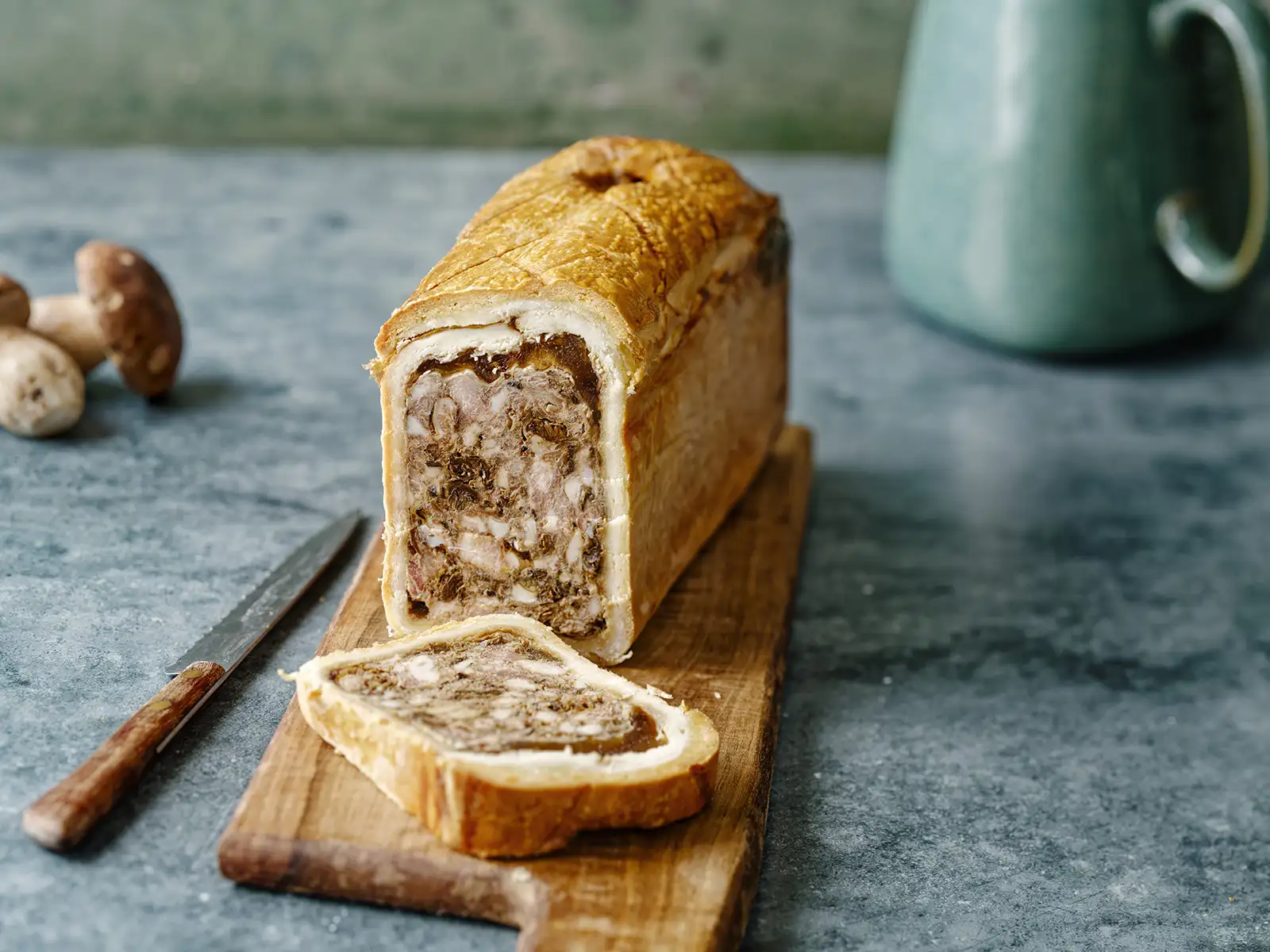 Pâté en croûte aux cèpes