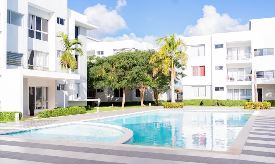 luxury apartments san diego pool