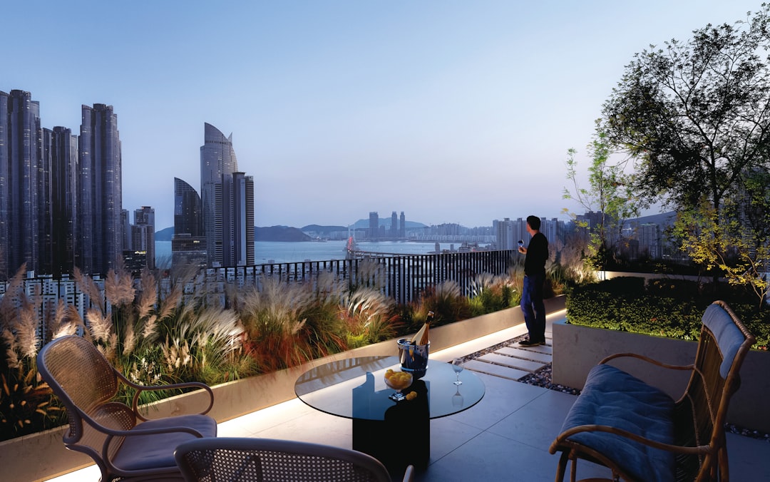 12 story luxury amenities rooftop lounge modern urban high-rise - 12 story luxury amenities