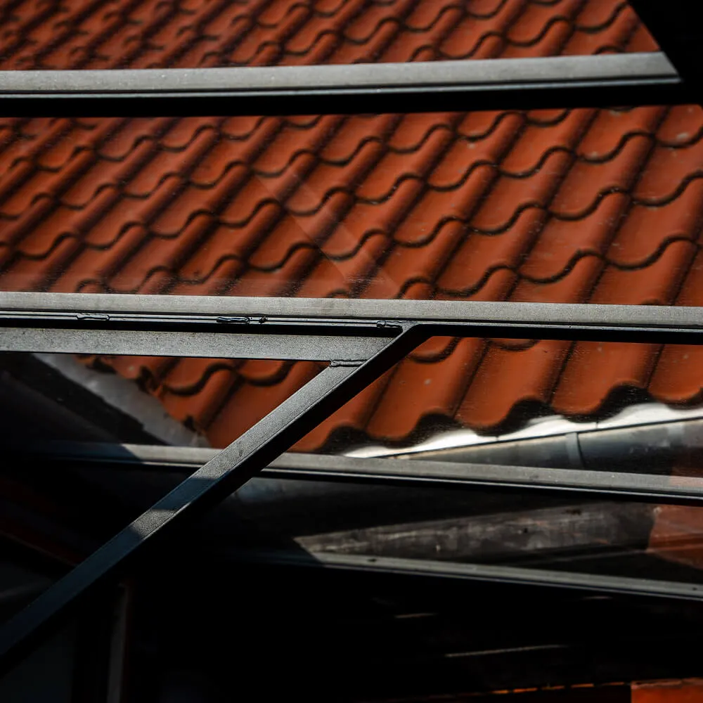 Robust udhæng til boligbyggeri monteret af CMP Metal smed i Brønshøj