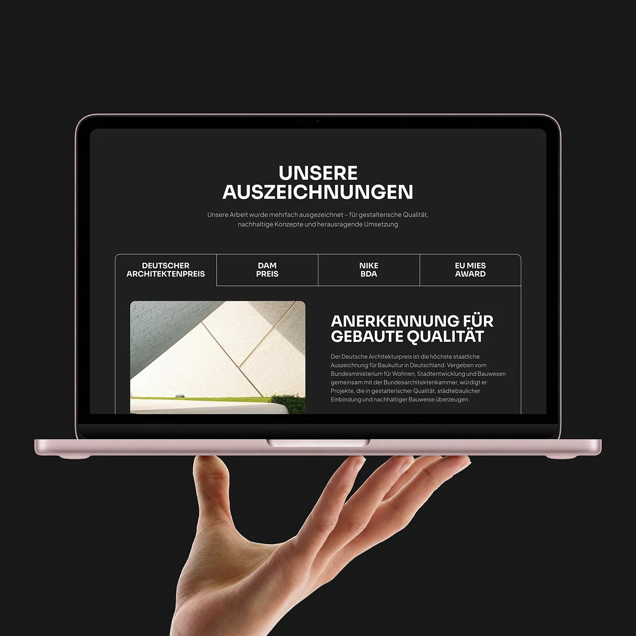 Die Auszeichnungen als Desktop Variante vom Neumann Architektenbüro