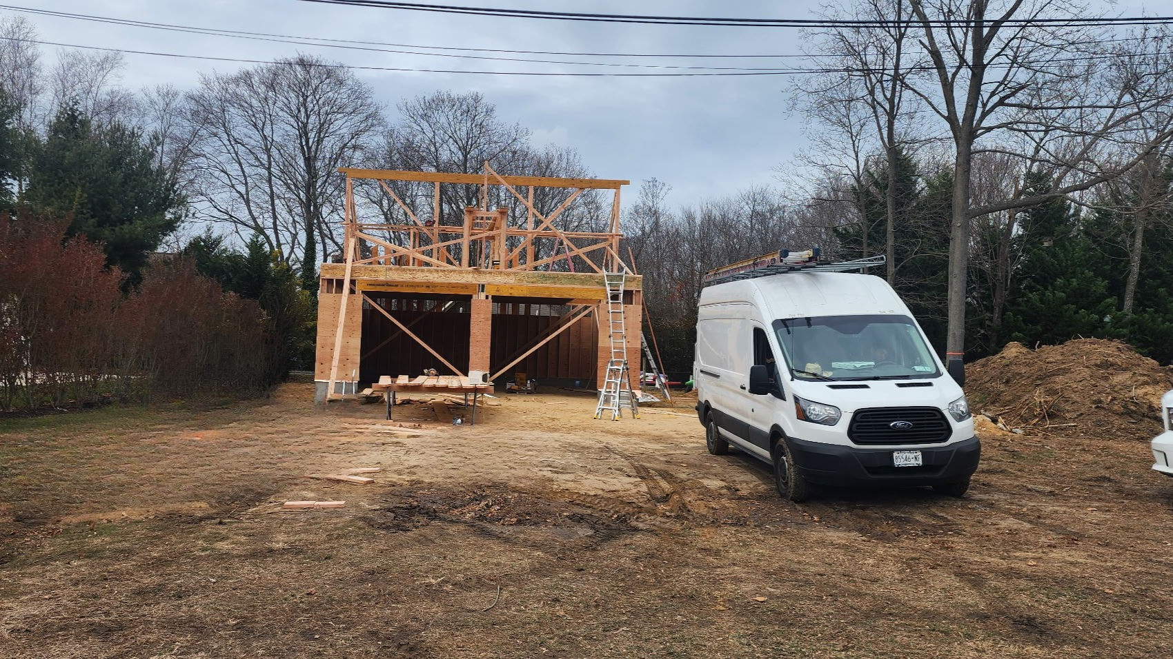 [digital project] full-screen display of a website interface centered on materiality (for a web development agency)