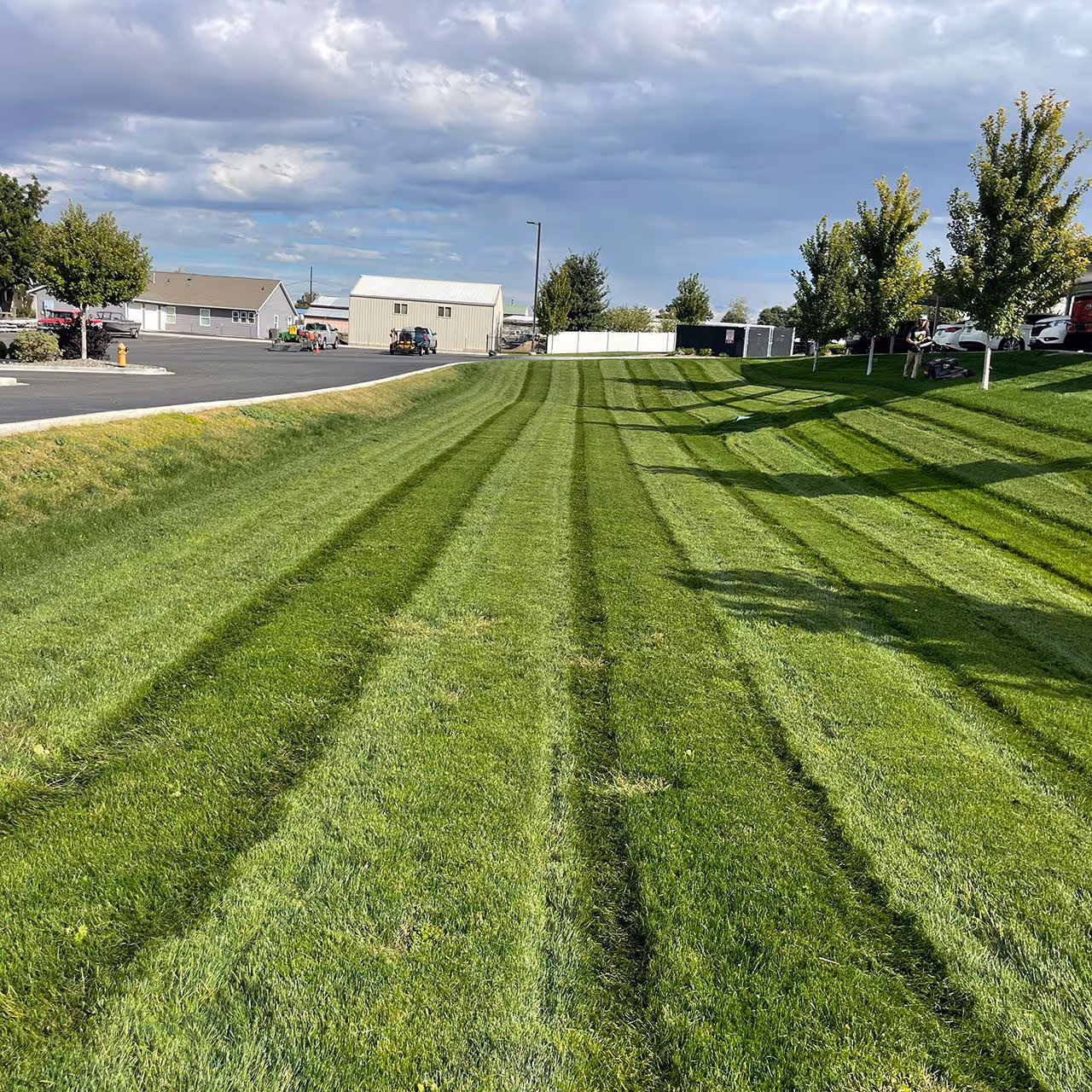 Weekly lawn mowing near me in Clarkston, Washington