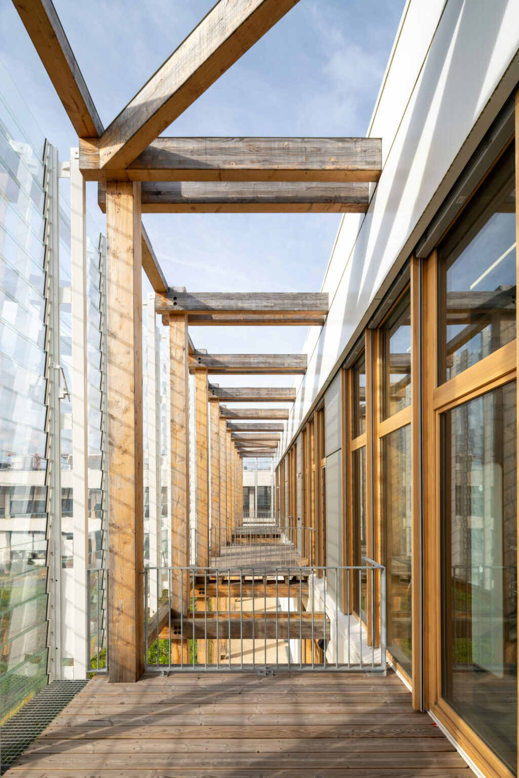 ESSEC Business School – espaces modulables menuiserie bois