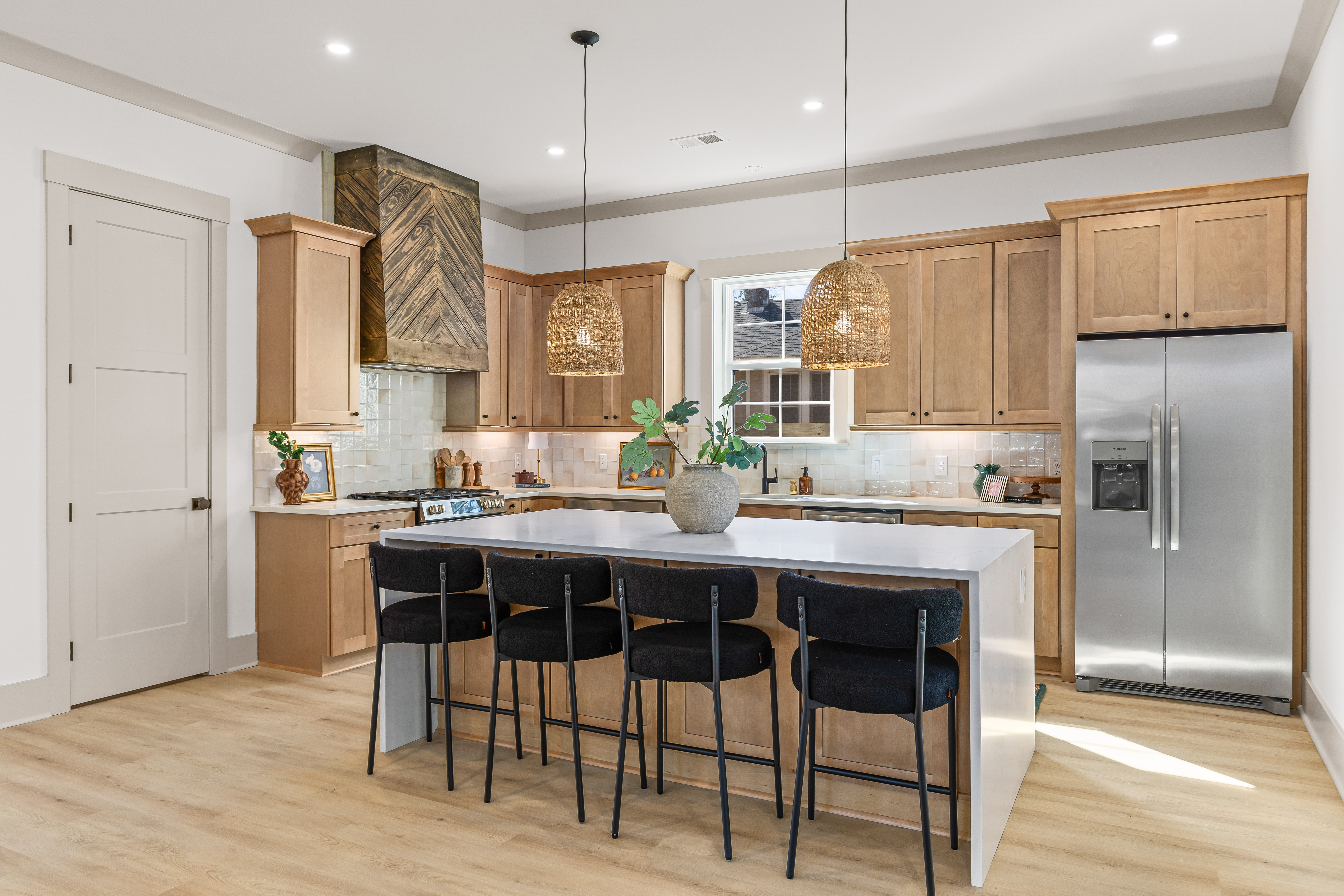 [background image] image of office setting