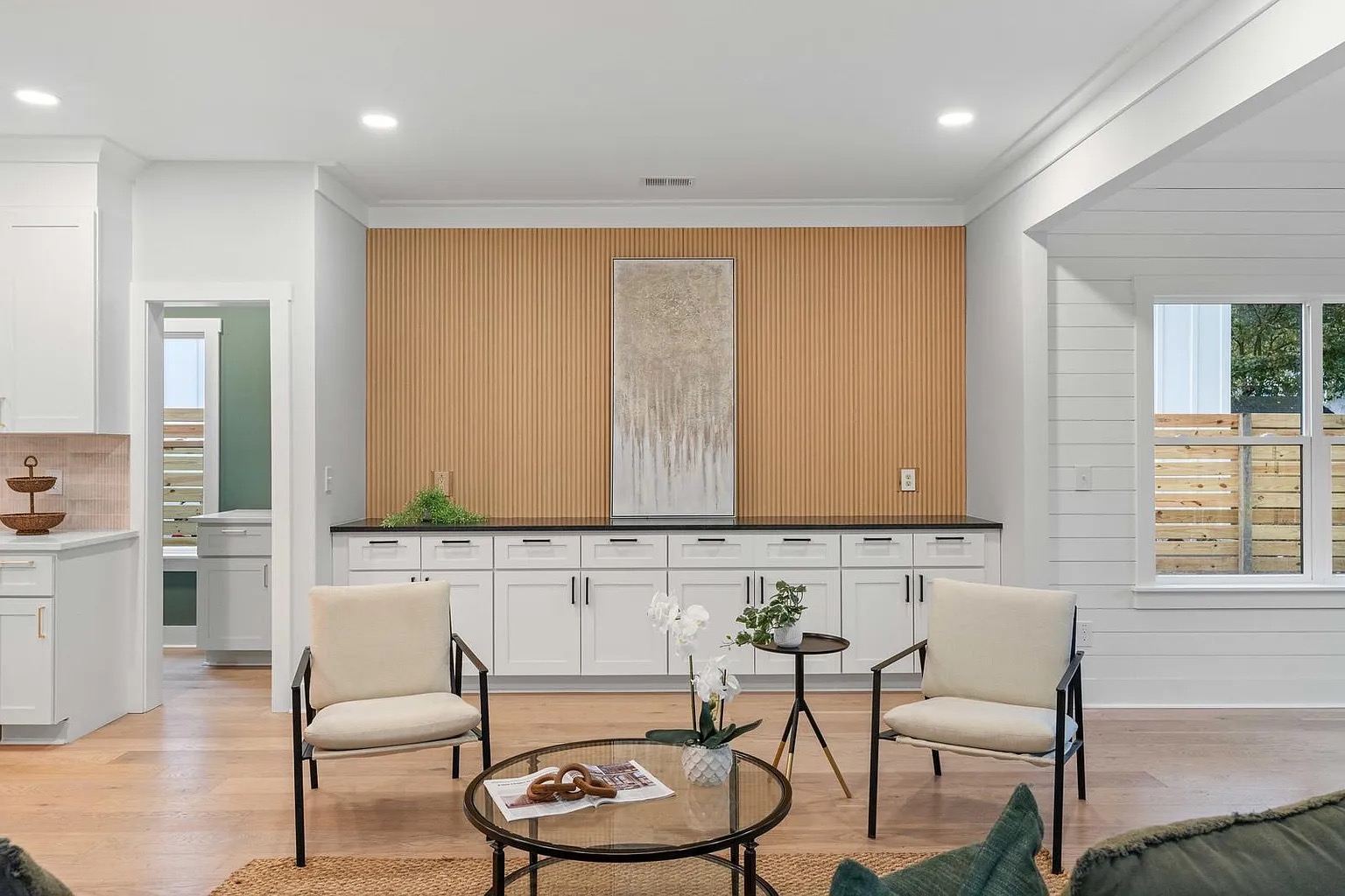 [background image] image of city street (for a food truck)