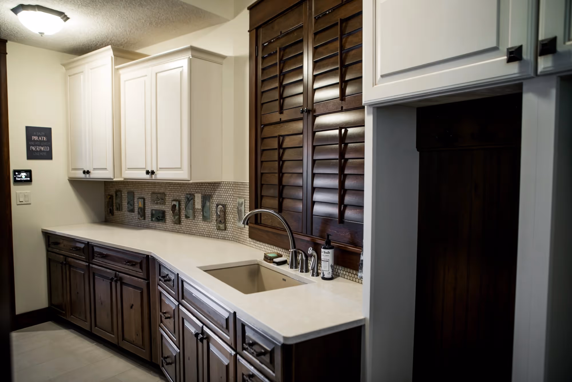 Bathroom vanity with sink