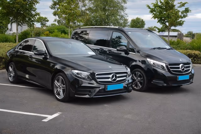 Taxi ProLine auto's geparkeerd in Zuid-Limburg